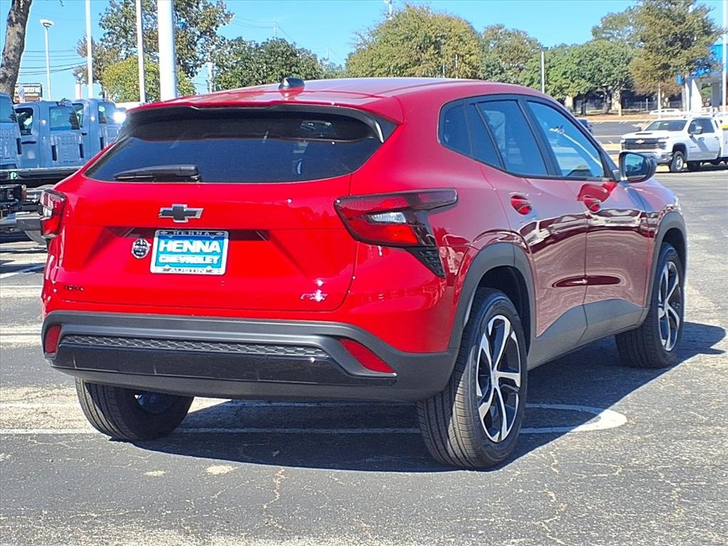 New 2026 Chevrolet Trax RS image 4