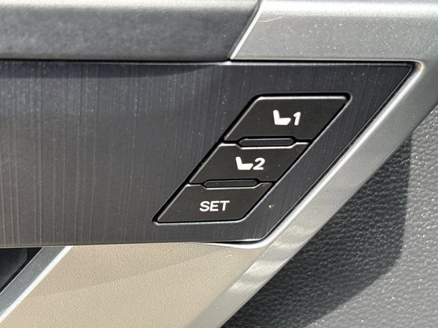 Used 2024 Toyota Tundra Platinum AWD/4WD image 20