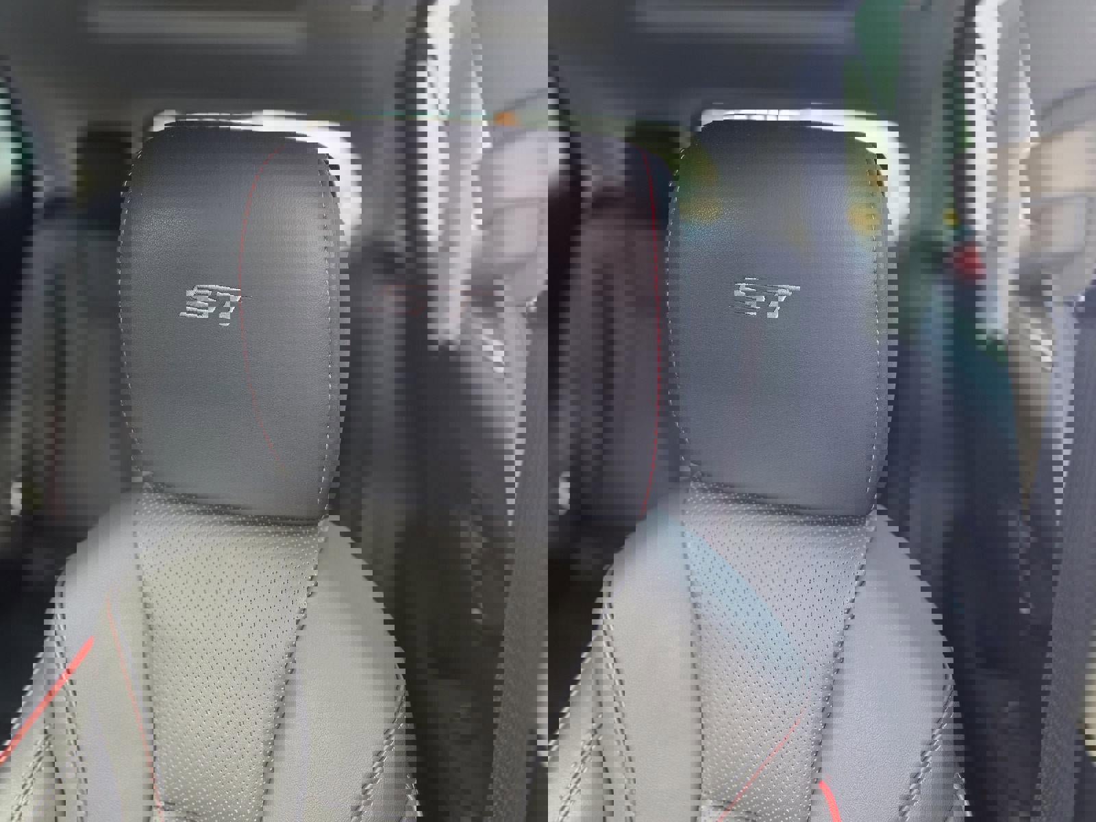 Certified 2023 Buick Envision Essence w/ Sport Touring Package image 28