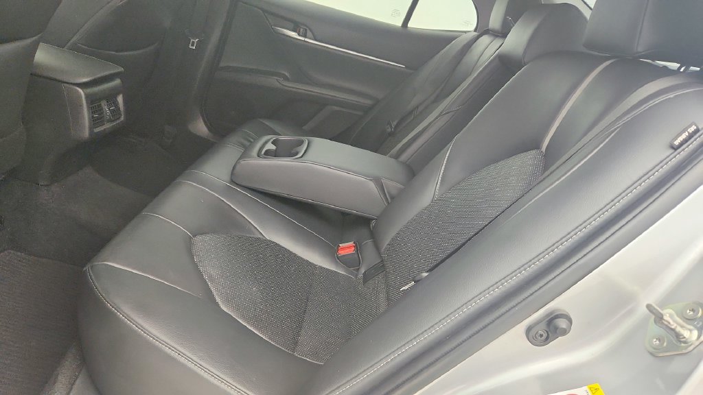 Used 2019 Toyota Camry XSE FWD image 24