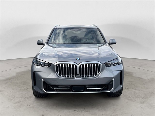 New 2026 BMW X5 xDrive40i w/ Executive Package image 2