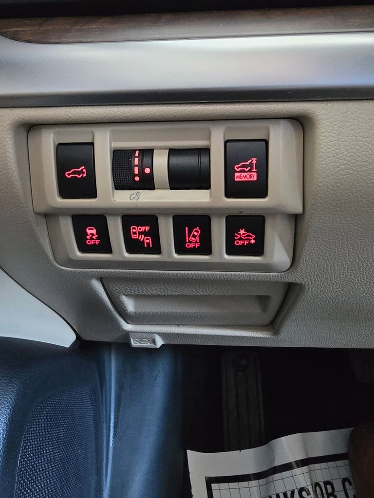 Used 2018 Subaru Outback 3.6R Limited image 22