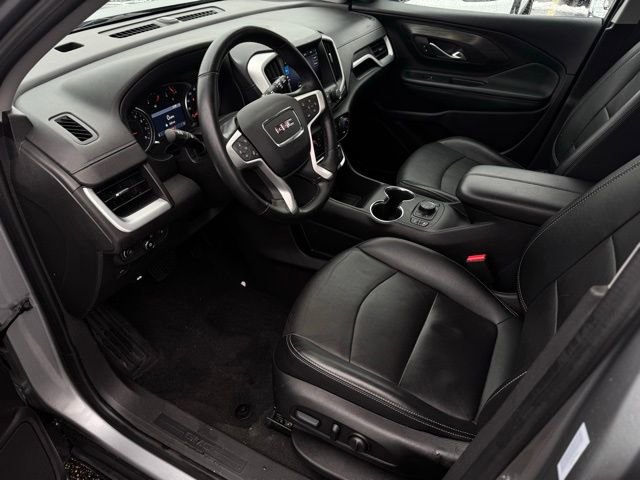 Used 2024 GMC Terrain SLT image 18