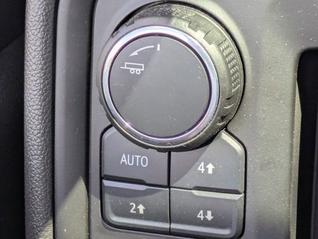 Used 2025 Chevrolet Silverado 1500 Custom Trail Boss w/ Dark Appearance Package image 29