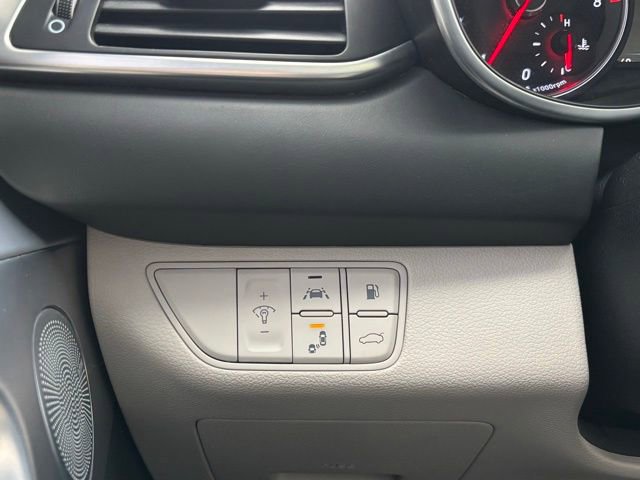 Used 2019 Genesis G70 3.3T Advanced w/ Elite Package image 41