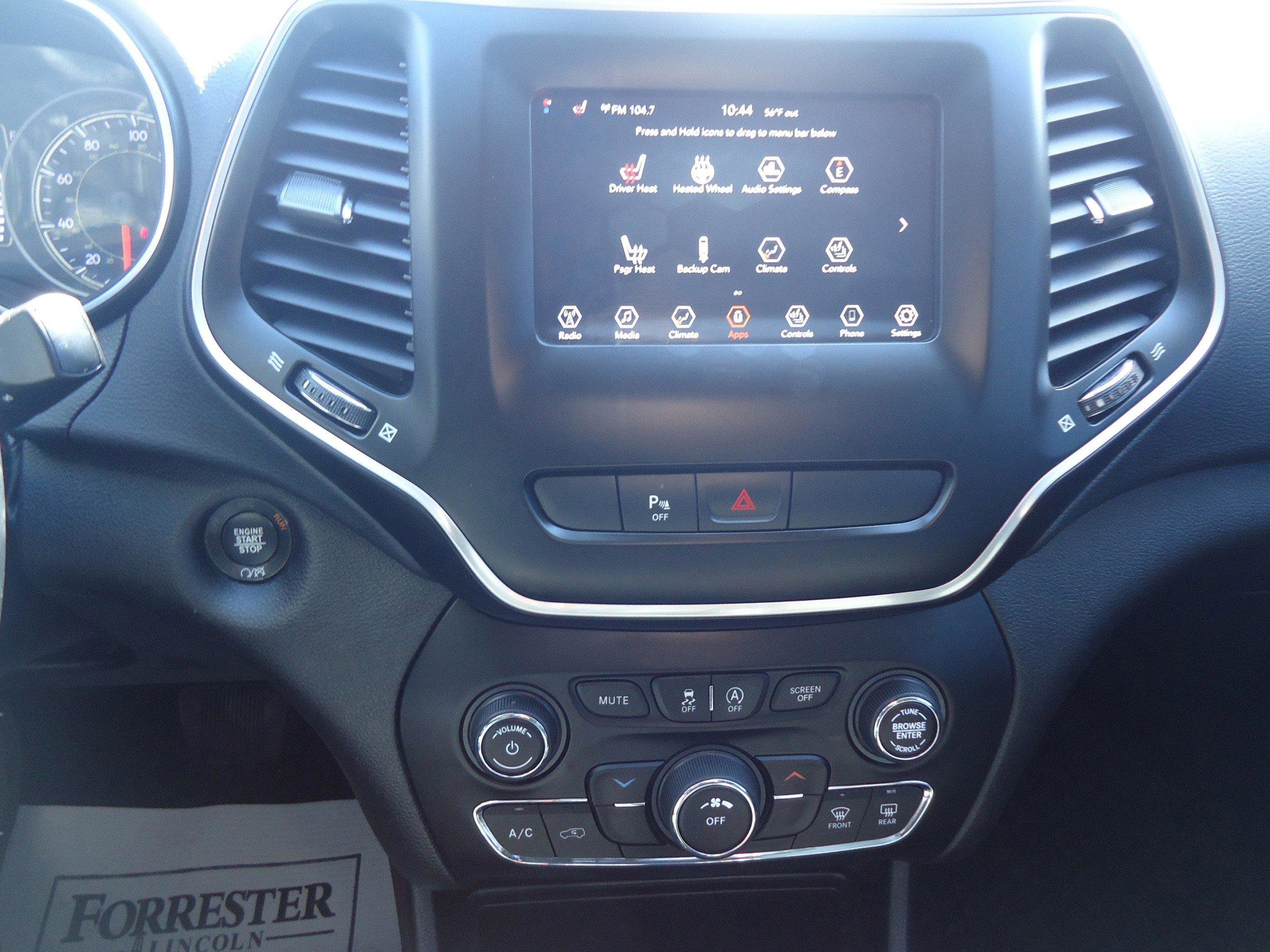 Used 2020 Jeep Cherokee Latitude Plus w/ Cold Weather Group image 15