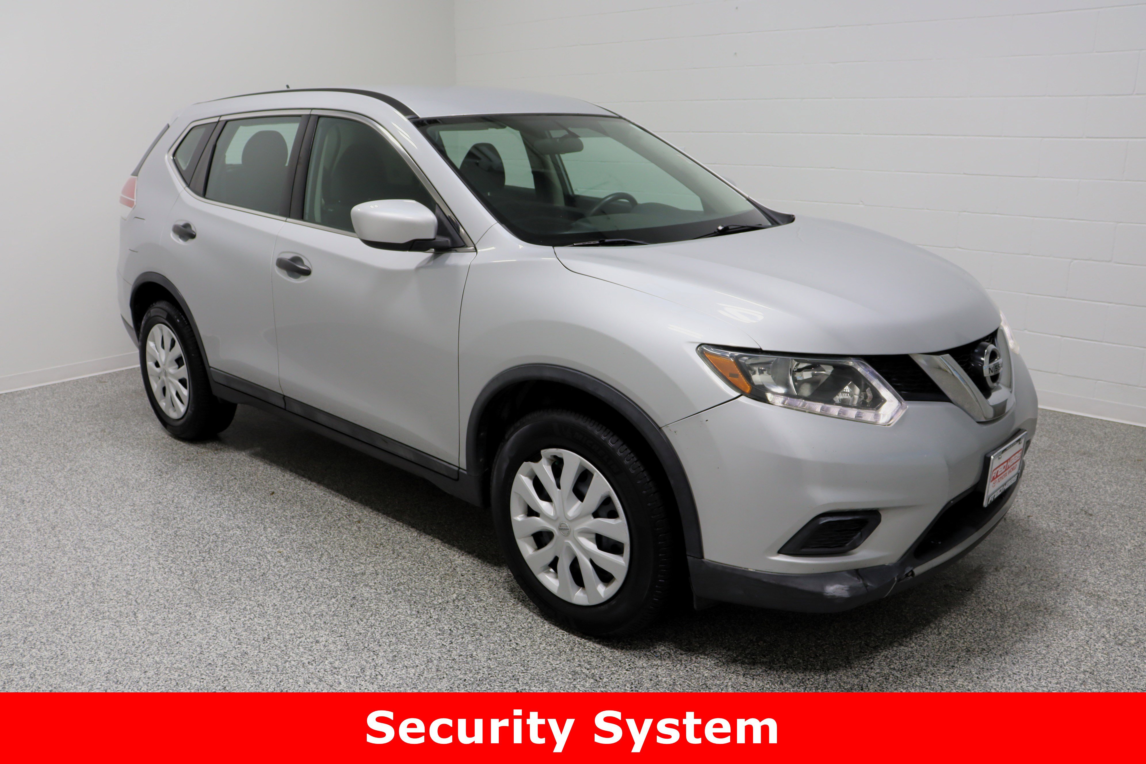 Used 2016 Nissan Rogue S image 4
