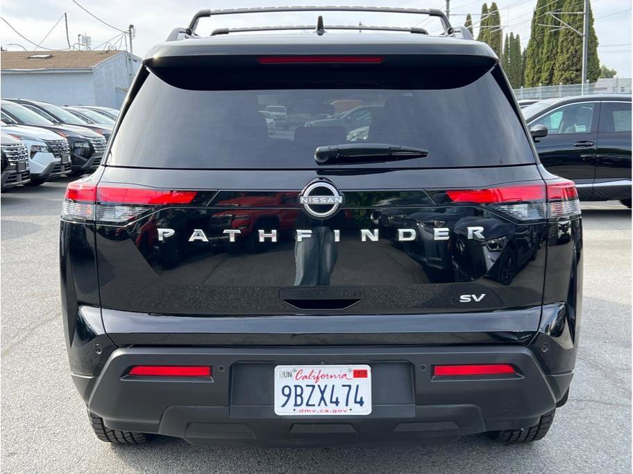 Used 2022 Nissan Pathfinder SV w/ Cargo Package image 4
