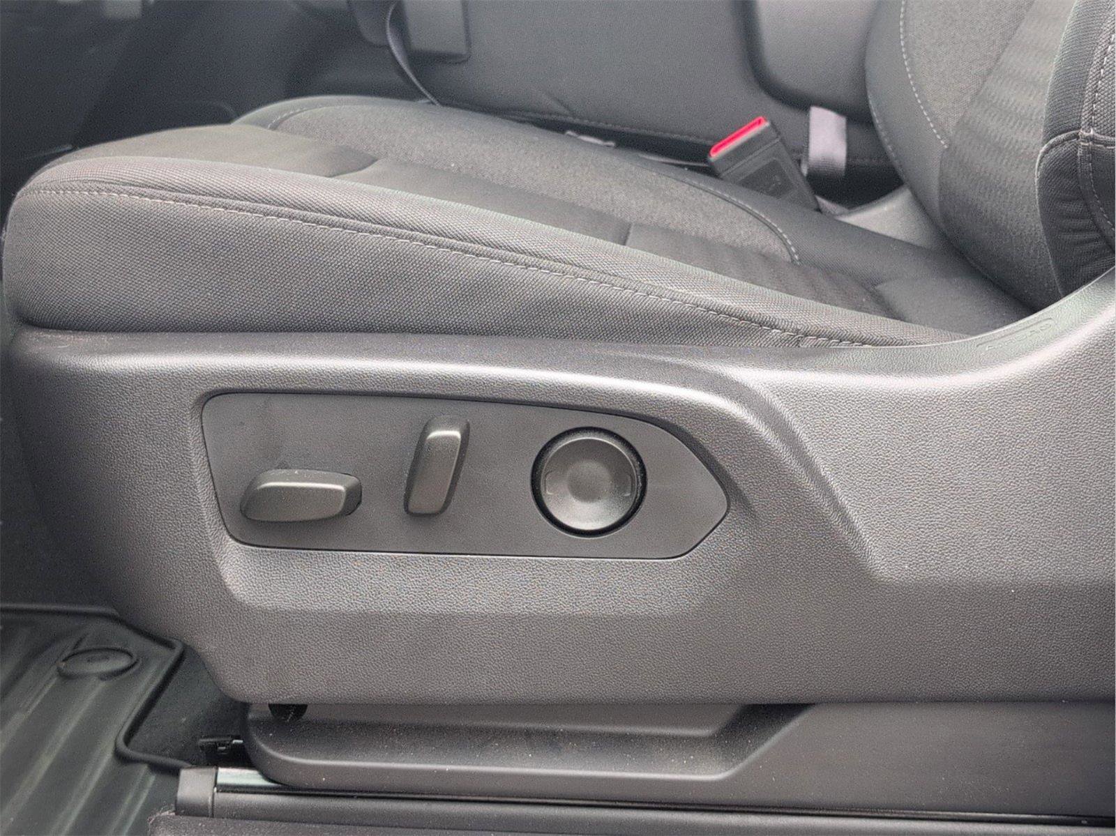 Certified 2025 Chevrolet Silverado 1500 Custom w/ LPO, Dark Essentials Package image 14