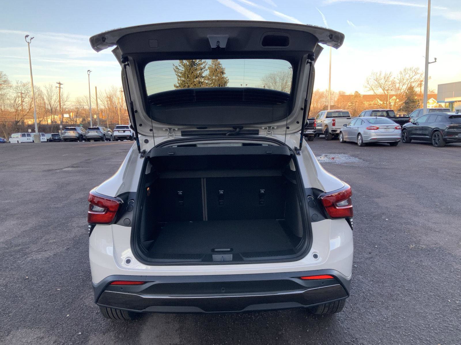 New 2026 Chevrolet Trax ACTIV w/ Driver Confidence Package image 25