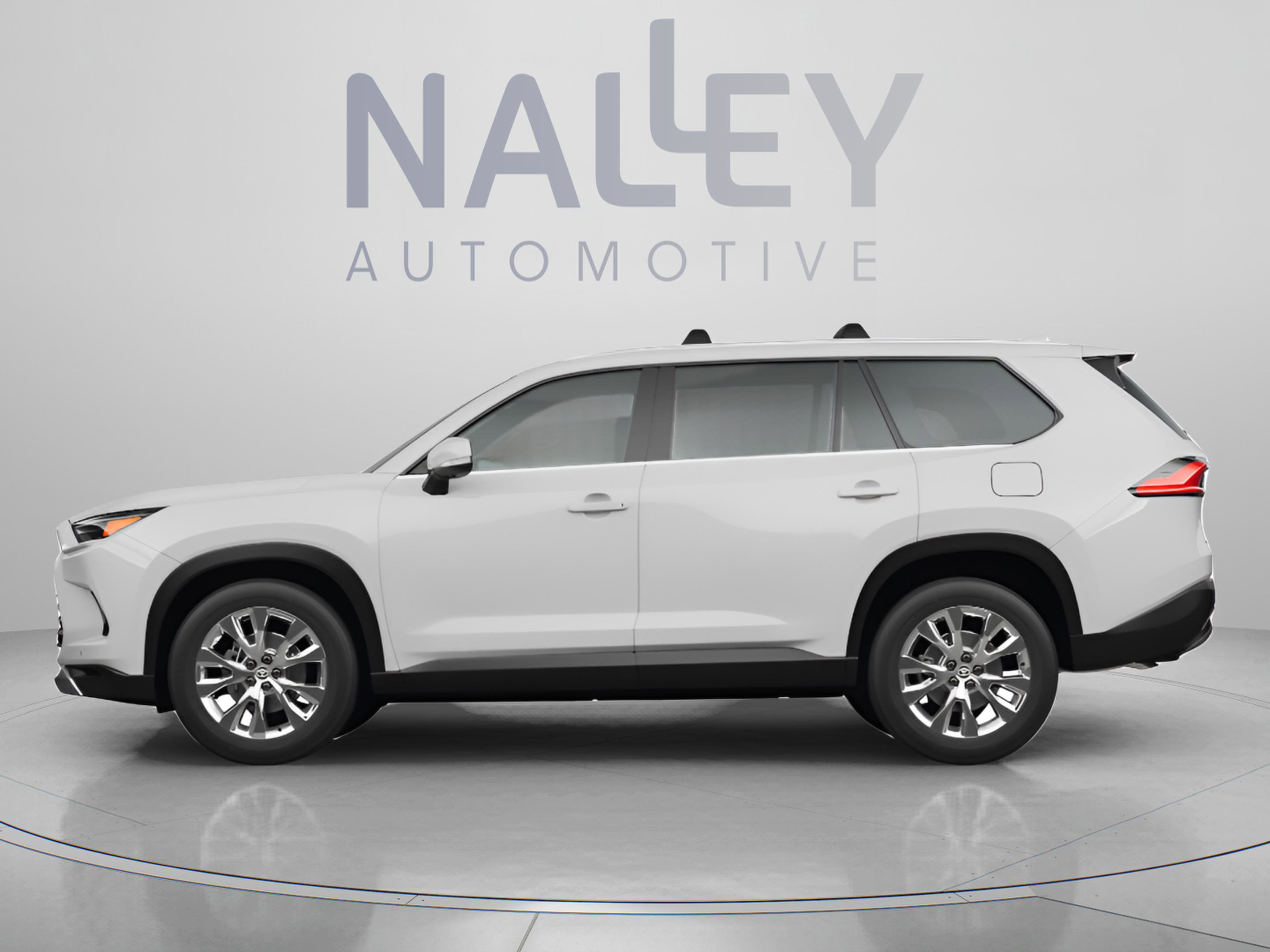 Used 2024 Toyota Grand Highlander AWD Hybrid image 2
