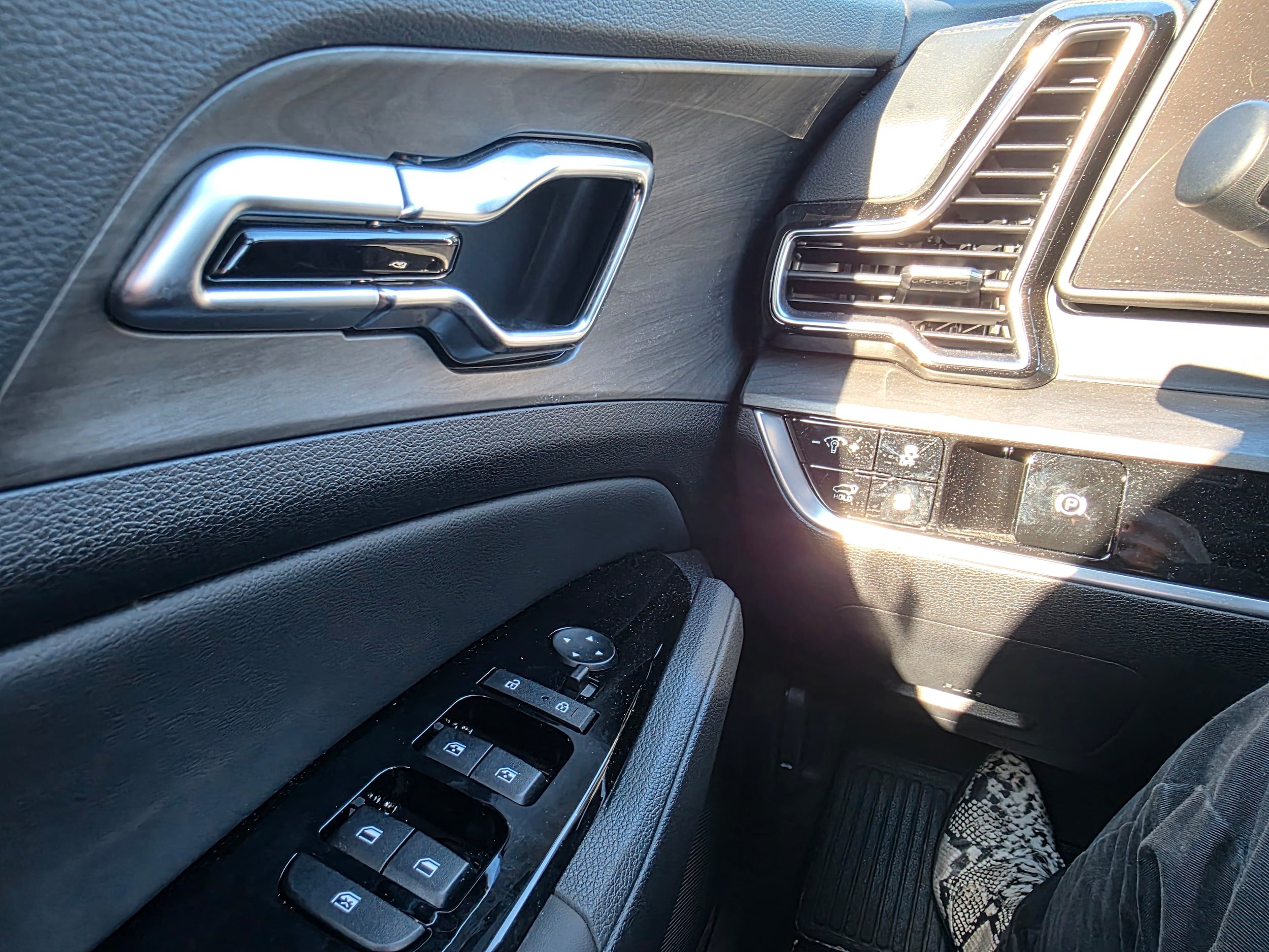 Used 2024 Kia Sportage X-Line AWD/4WD image 18