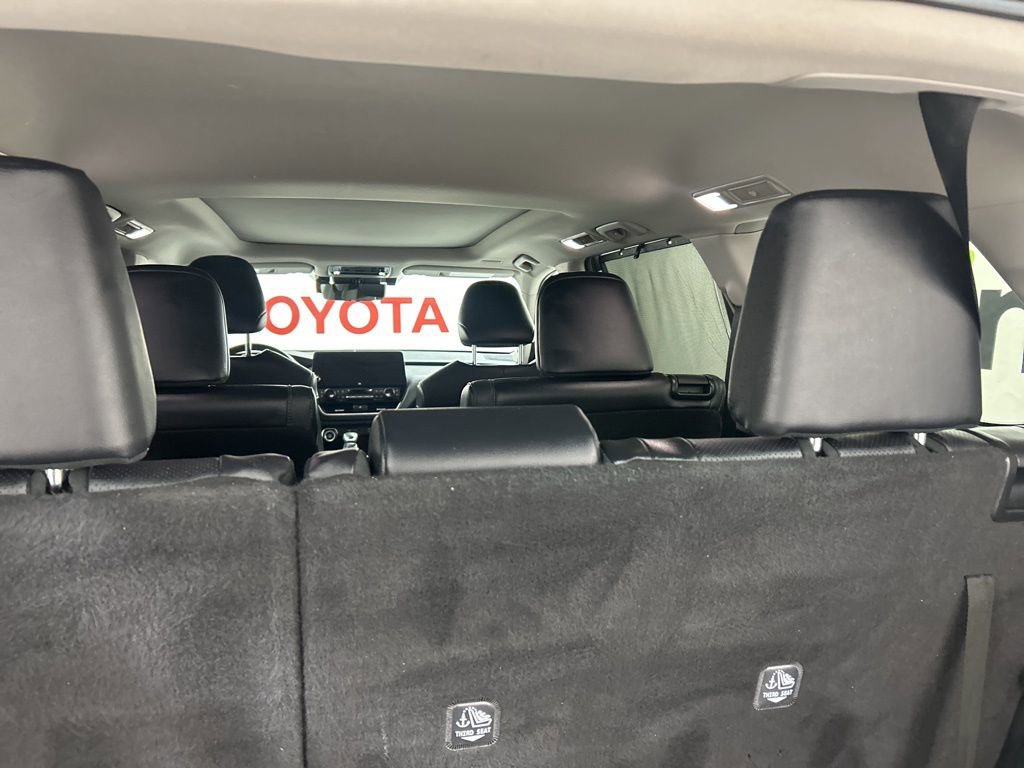 Used 2024 Toyota Grand Highlander AWD image 15