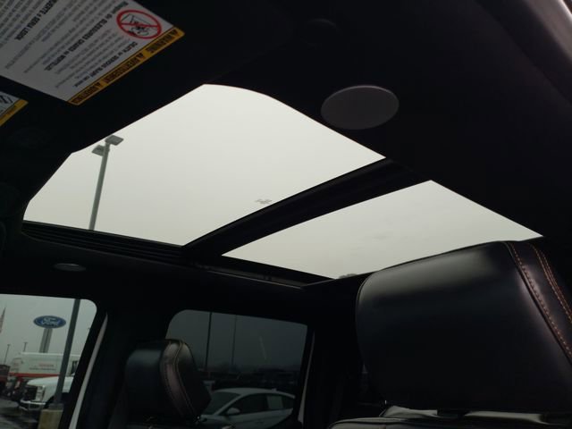 Used 2024 Ford F350 Platinum image 29