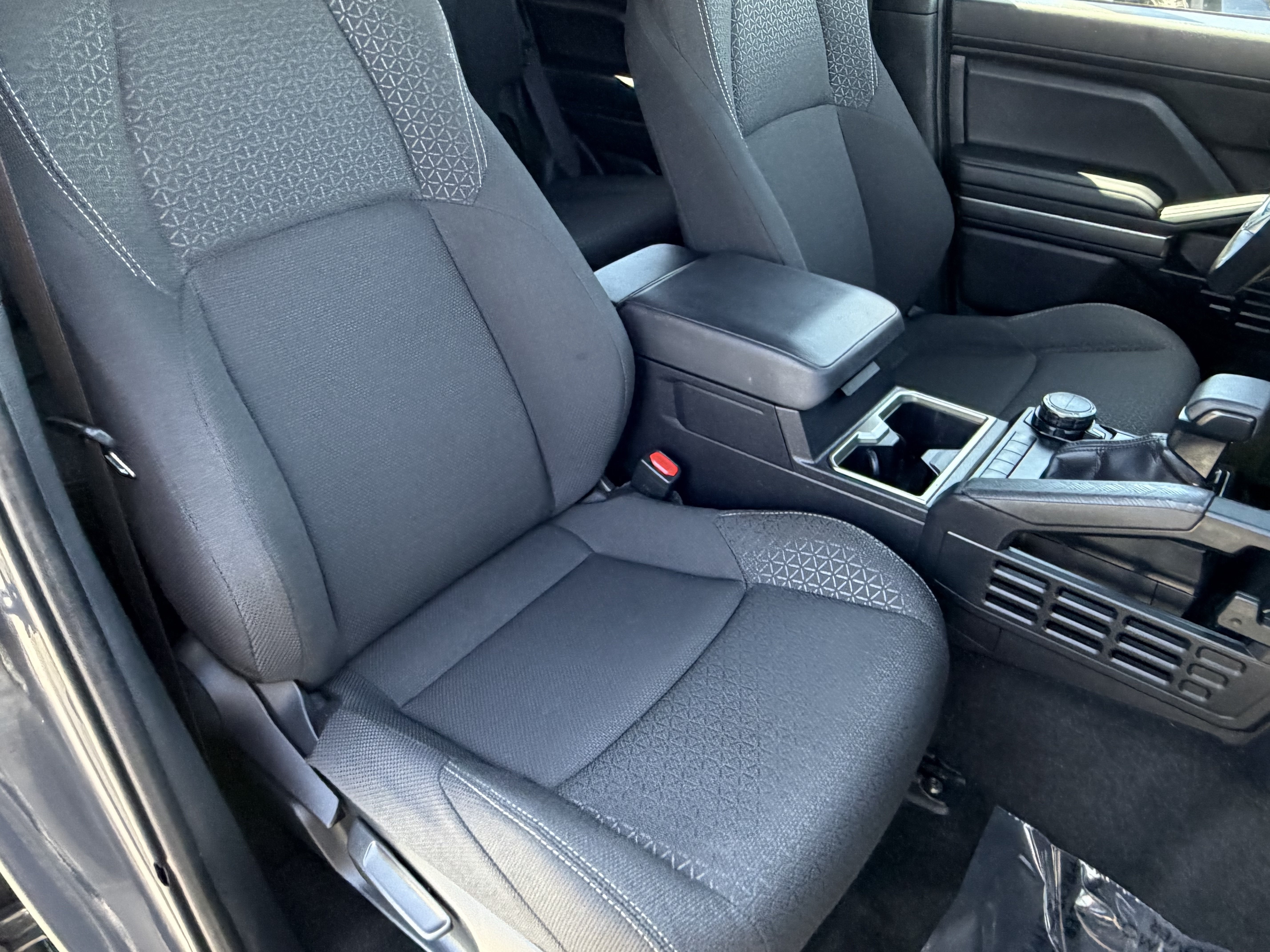 Certified 2025 Toyota 4Runner SR5 AWD/4WD image 12