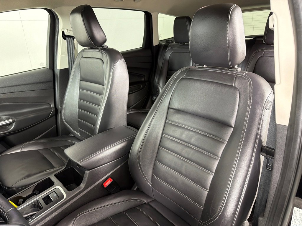 Used 2019 Ford Escape Titanium AWD/4WD image 12