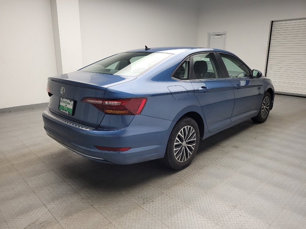 Used 2019 Volkswagen Jetta SE w/ Cold Weather Package FWD image 10