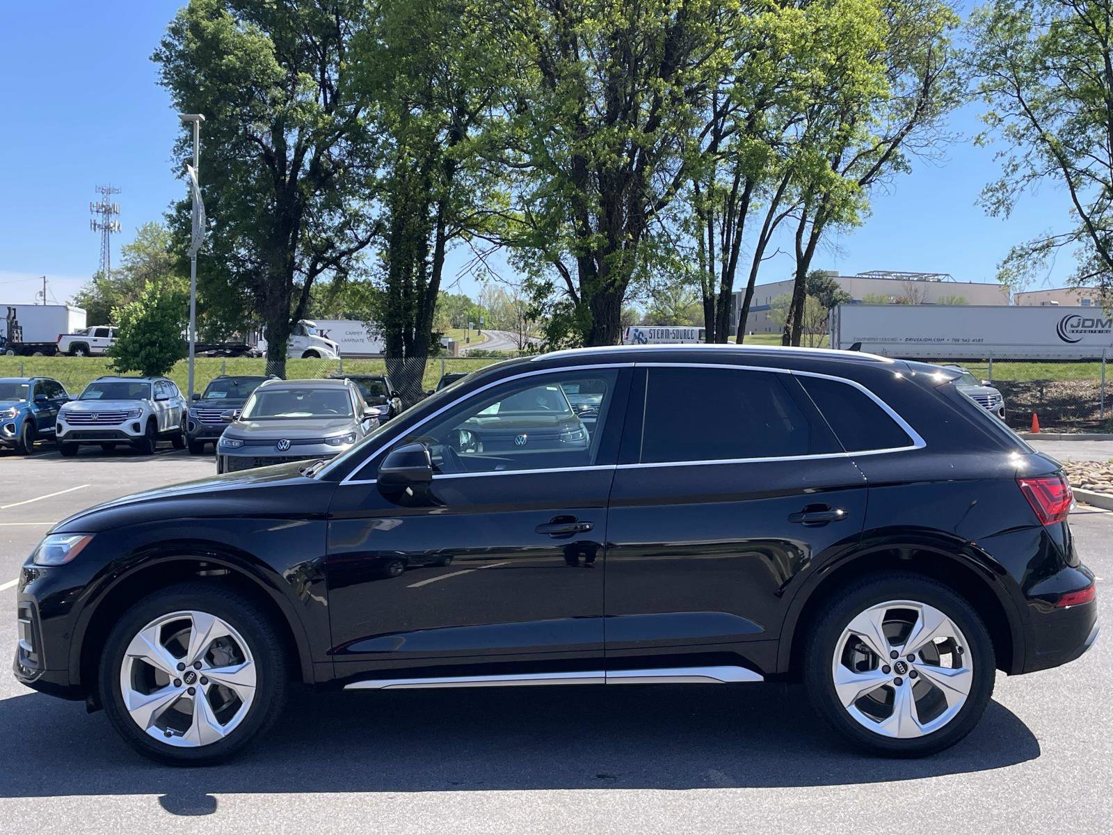 Used 2021 Audi Q5 Prestige w/ Prestige Package image 4