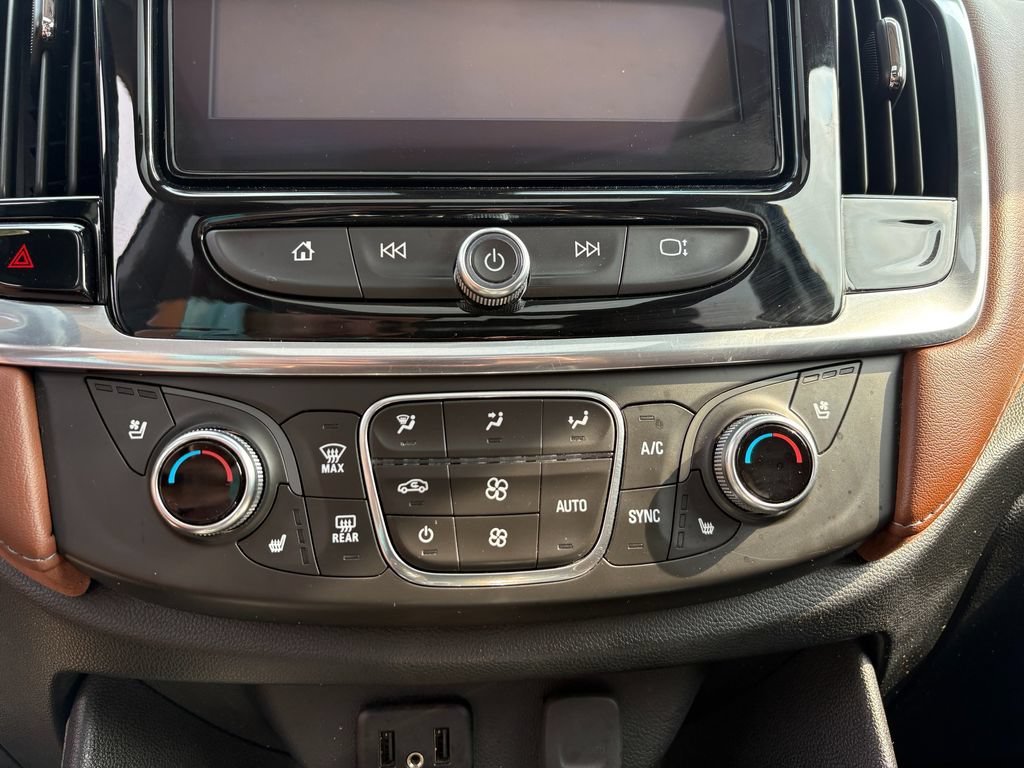 Used 2019 Chevrolet Traverse High Country w/ LPO, 'HIT The Road' Package AWD/4WD image 19