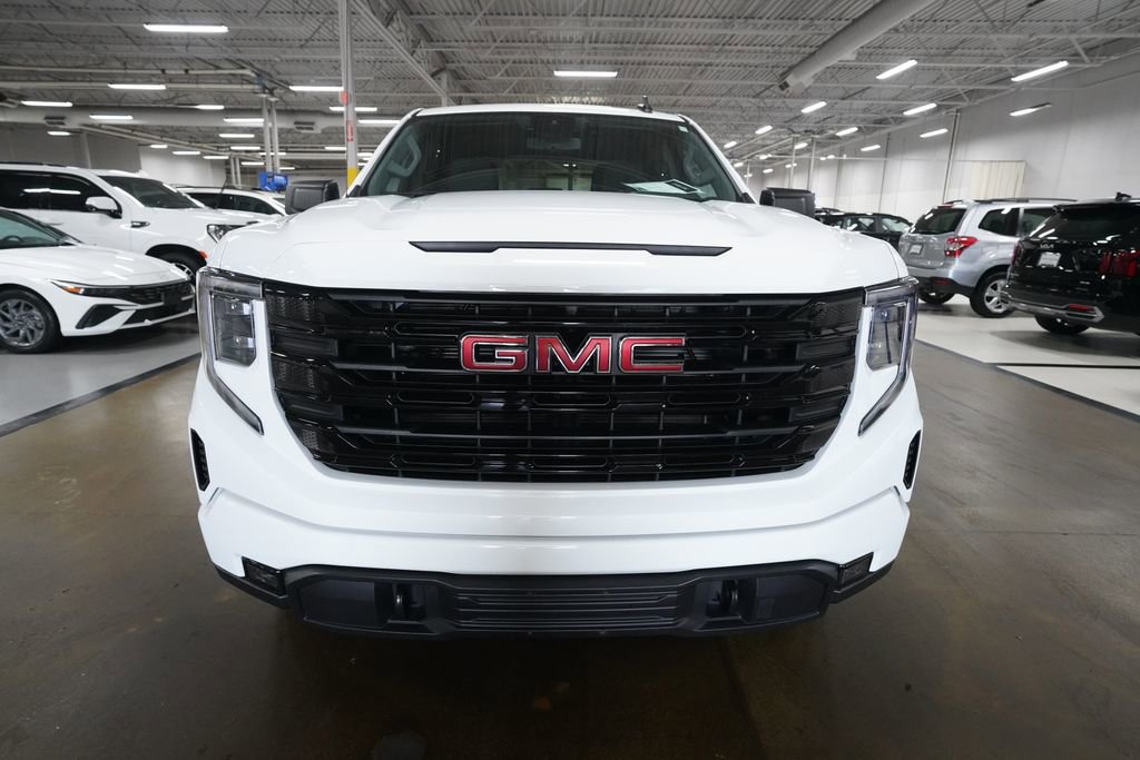 Used 2023 GMC Sierra 1500 Elevation w/ Preferred Package AWD/4WD image 11