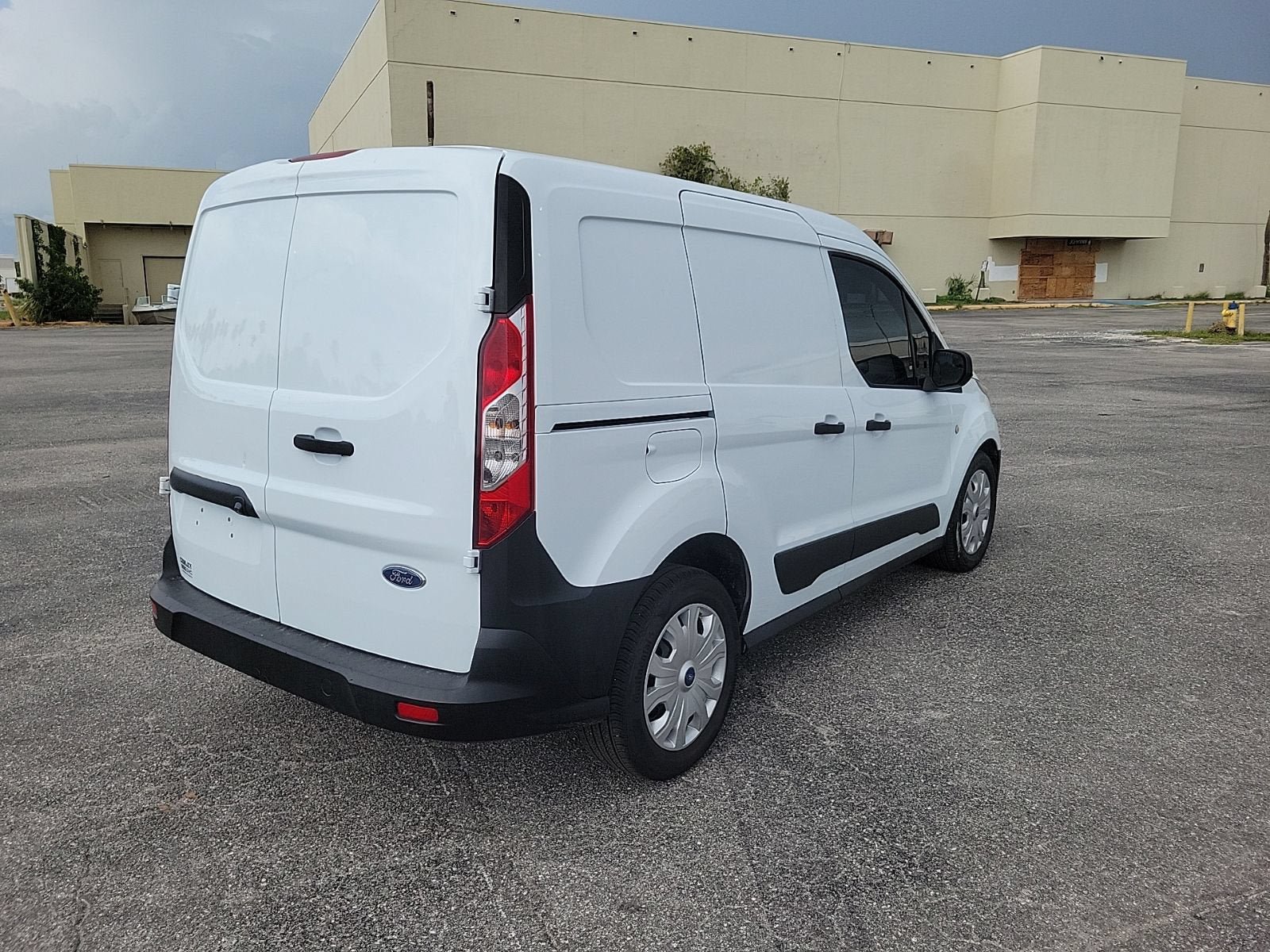Used 2022 Ford Transit Connect XL FWD image 5