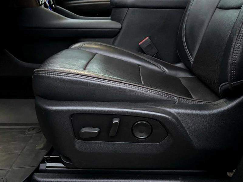 Used 2021 Chevrolet Suburban High Country w/ Premium Package image 12