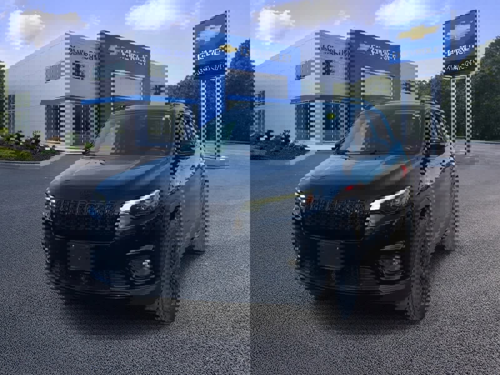 Used 2023 Jeep Cherokee Altitude Lux