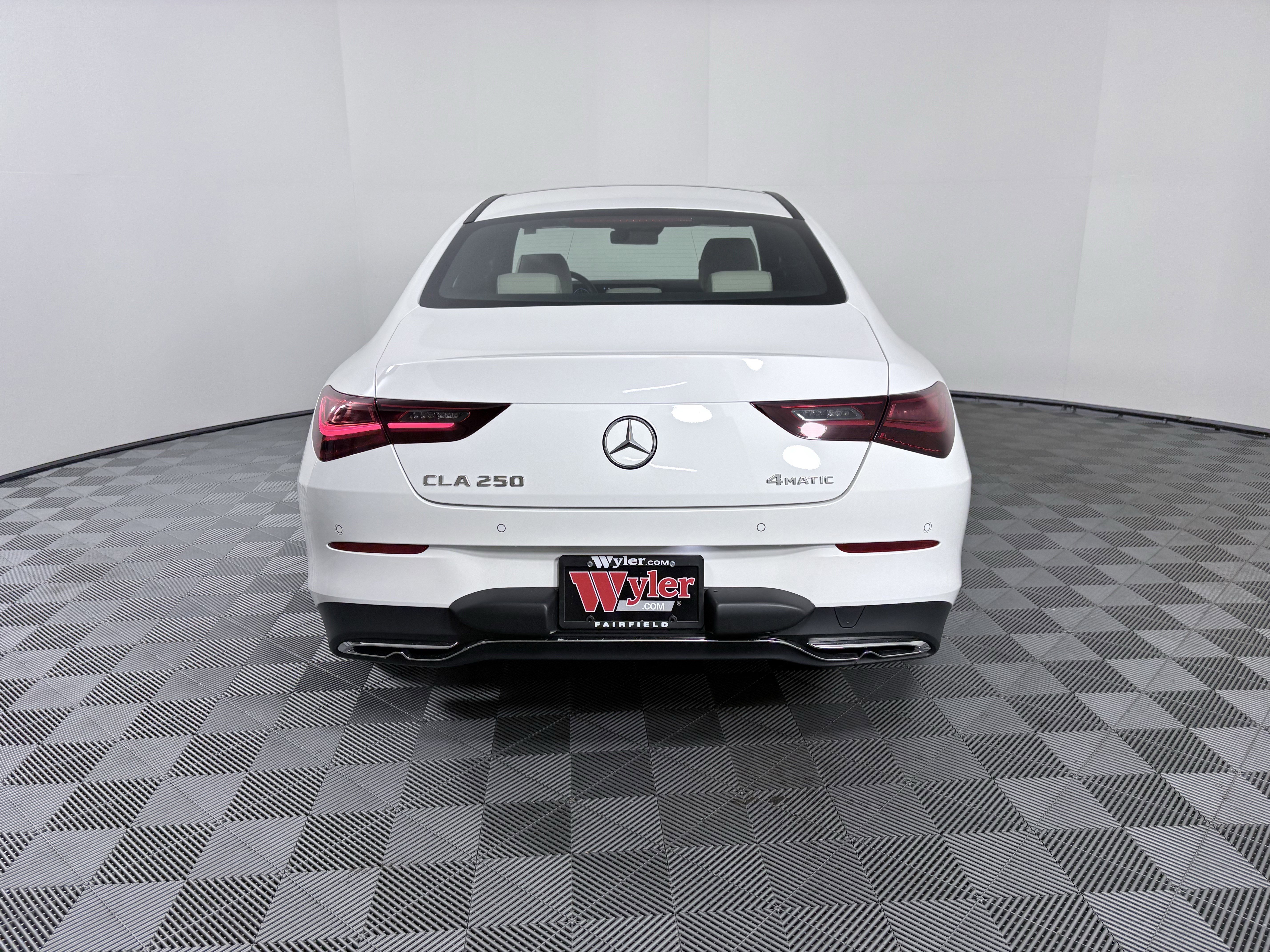 Used 2025 Mercedes-Benz CLA 250 4MATIC image 8