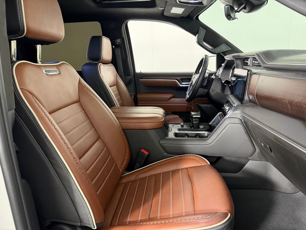 Used 2024 GMC Sierra 1500 Denali Ultimate image 32