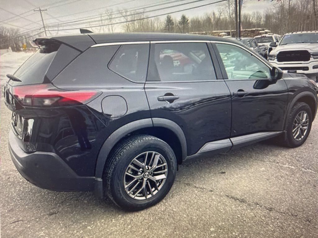 Used 2021 Nissan Rogue S image 4