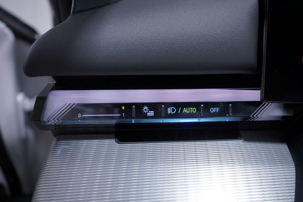 Used 2026 BMW i5 eDrive40 image 18