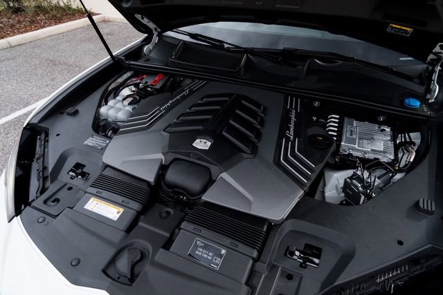 Used 2024 Lamborghini Urus Performante image 37
