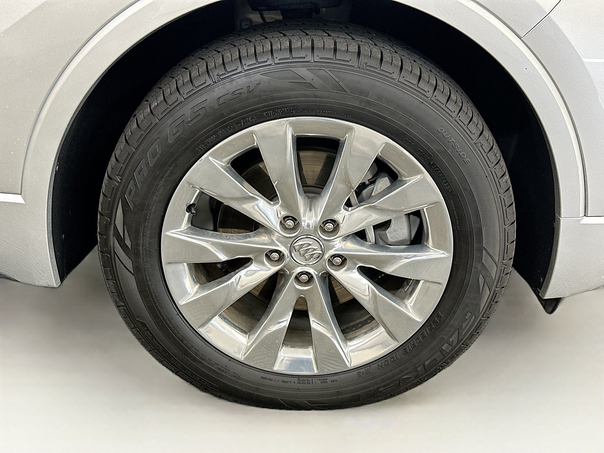 Used 2018 Buick Envision Essence AWD/4WD image 36