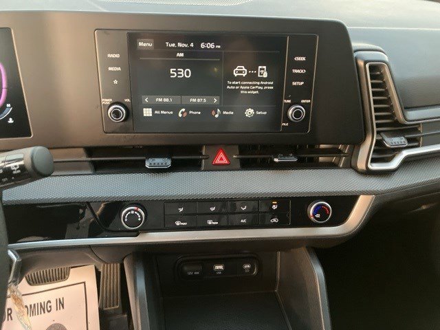 Used 2024 Kia Sportage LX image 16