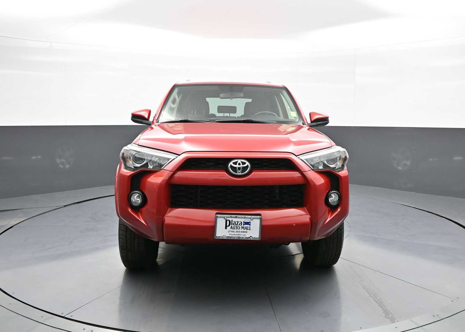 Used 2016 Toyota 4Runner SR5 AWD/4WD image 2