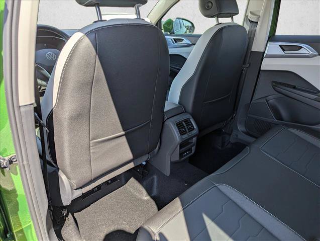 New 2026 Volkswagen Taos SE AWD/4WD image 23