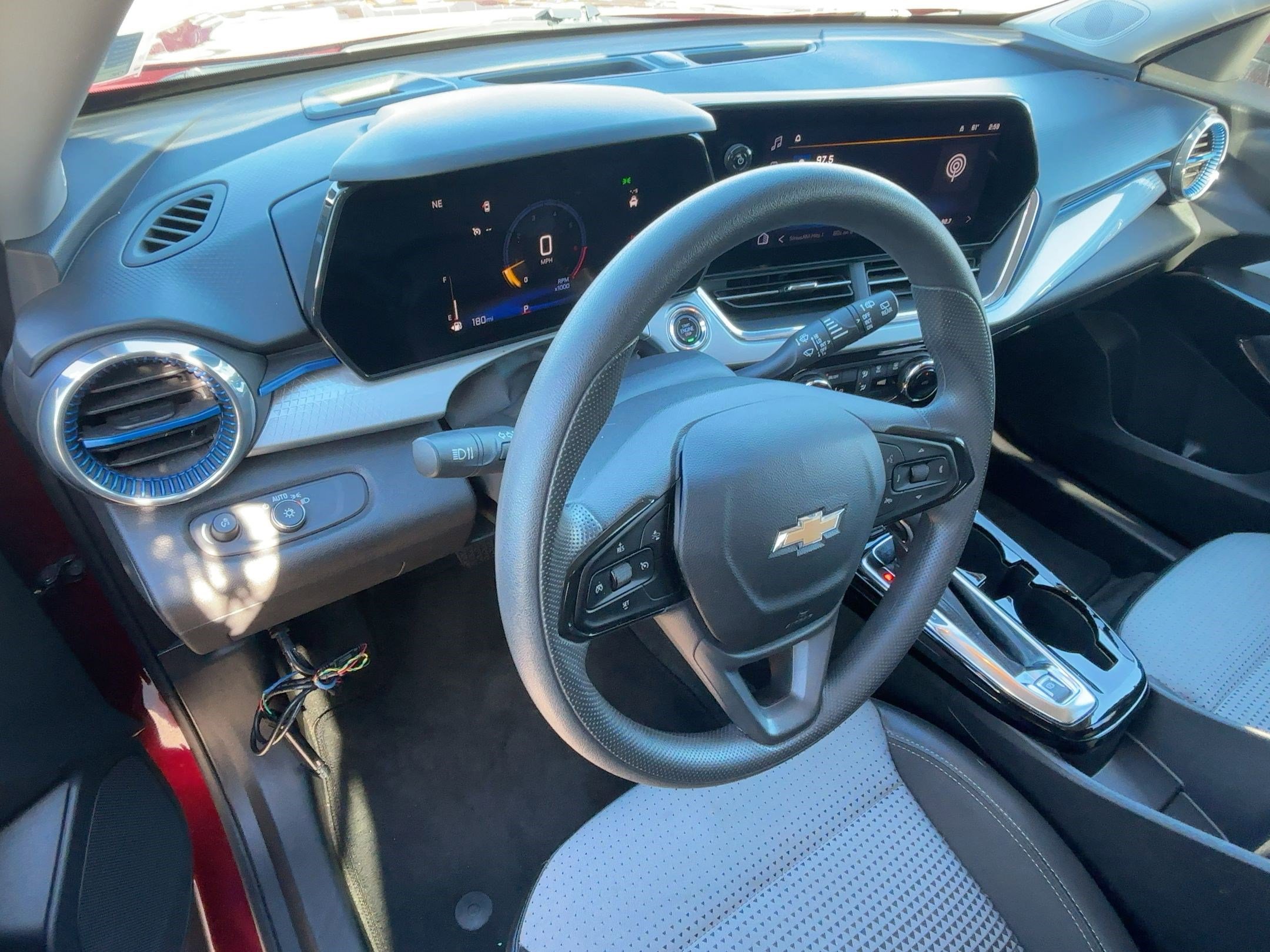 Used 2024 Chevrolet Trax LT image 12