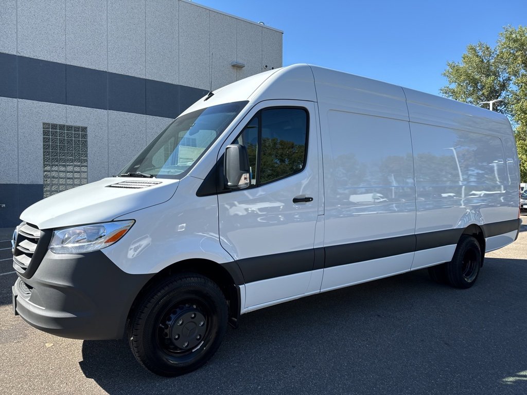 New 2025 Mercedes-Benz Sprinter 3500 image 1