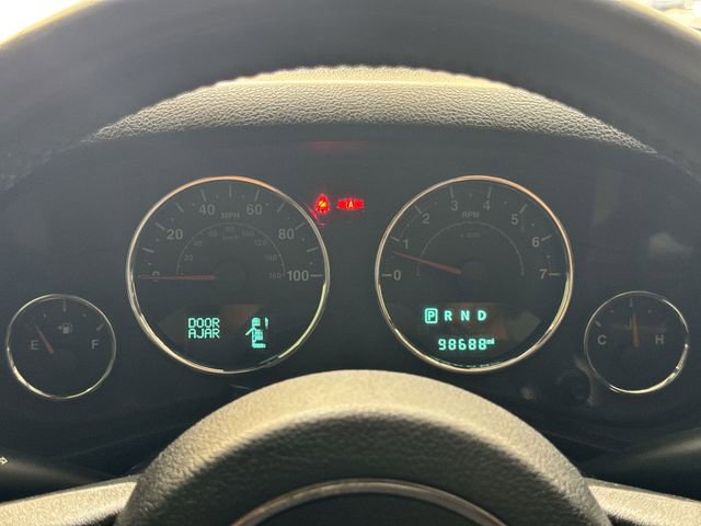 Used 2016 Jeep Wrangler Unlimited Sahara w/ Connectivity Group image 11