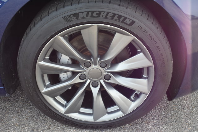 Used 2018 Tesla Model 3 Long Range RWD image 36