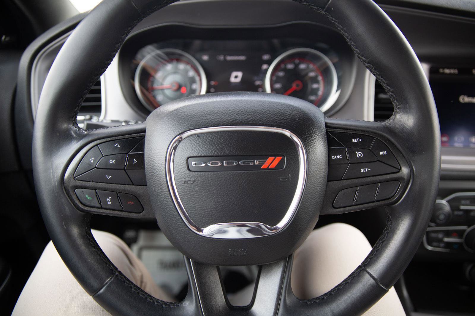 Used 2023 Dodge Charger SXT AWD/4WD image 5