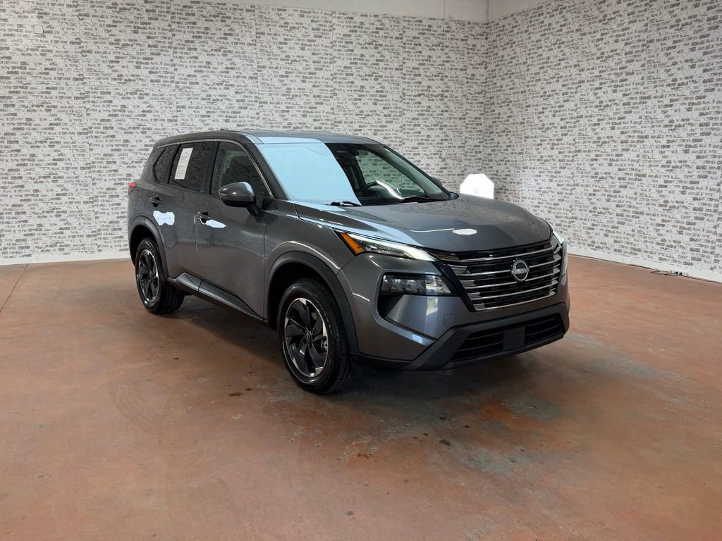 Used 2024 Nissan Rogue SV AWD/4WD image 1