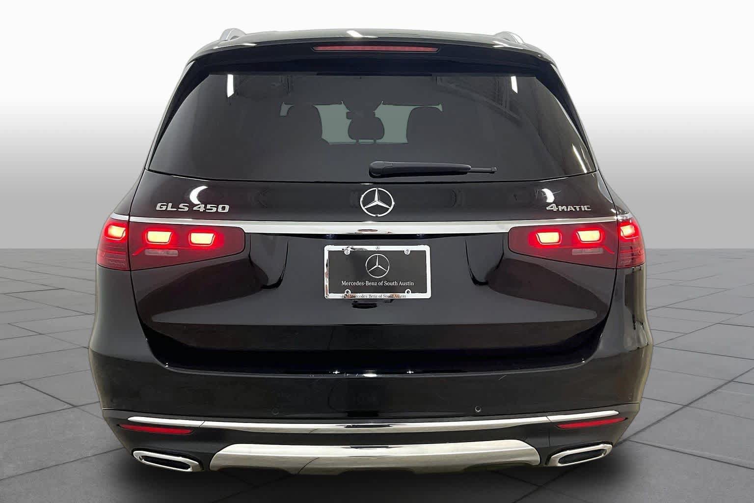 Certified 2025 Mercedes-Benz GLS 450 4MATIC image 5