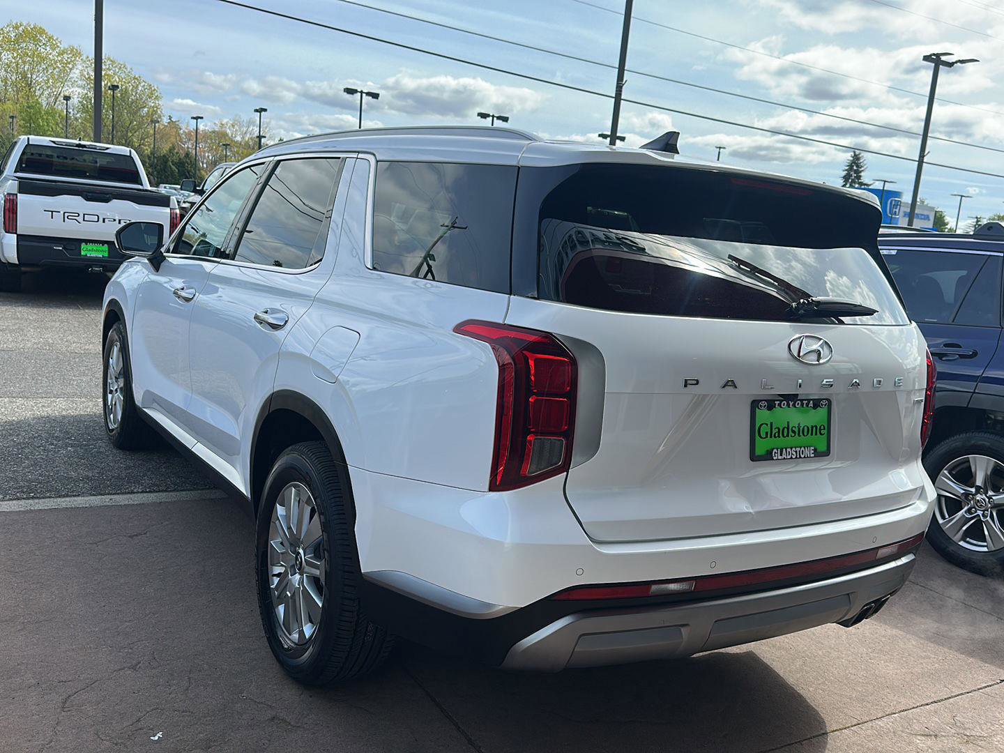 Used 2025 Hyundai Palisade SEL AWD/4WD image 3
