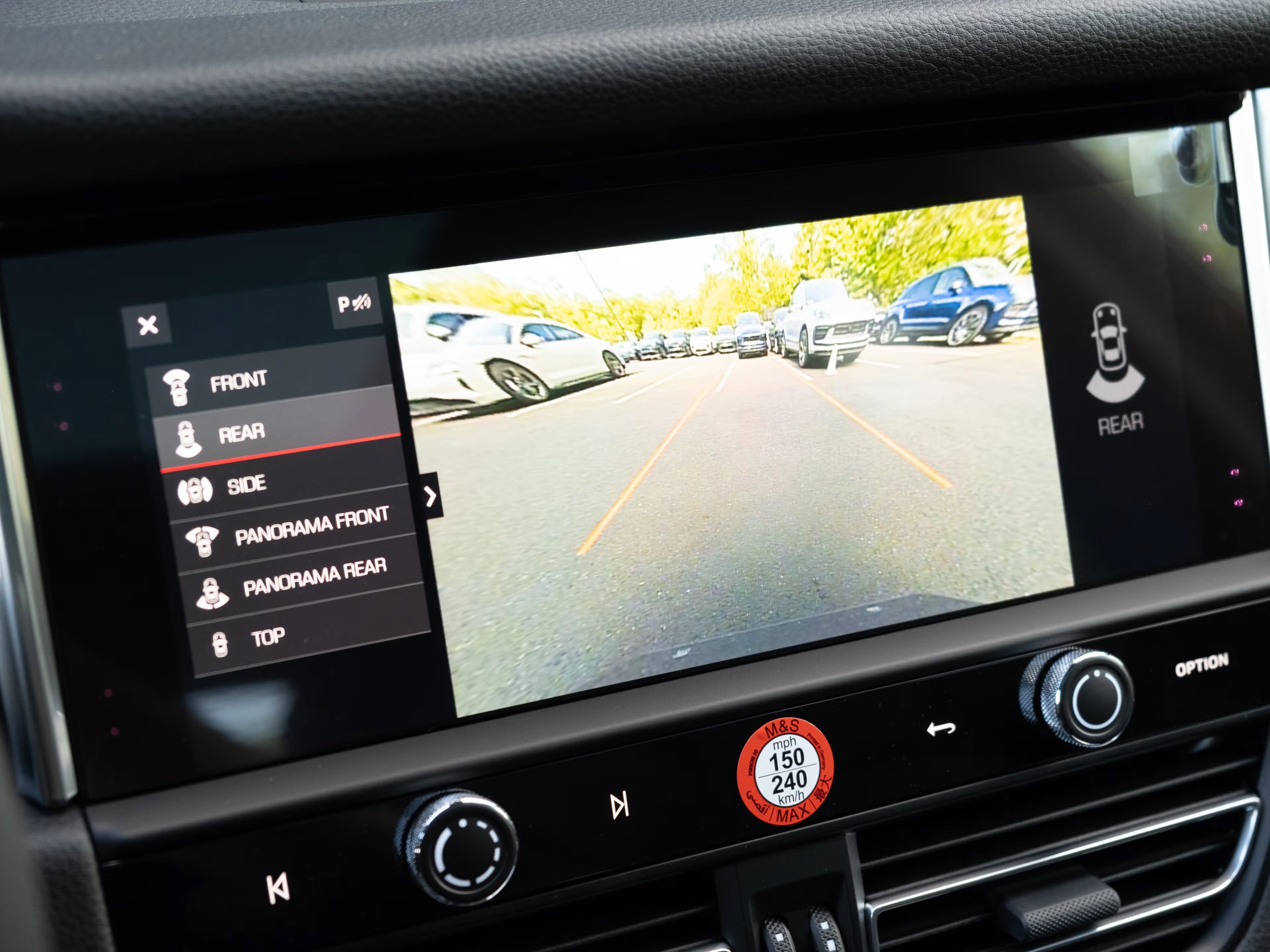 Certified 2025 Porsche Macan image 26