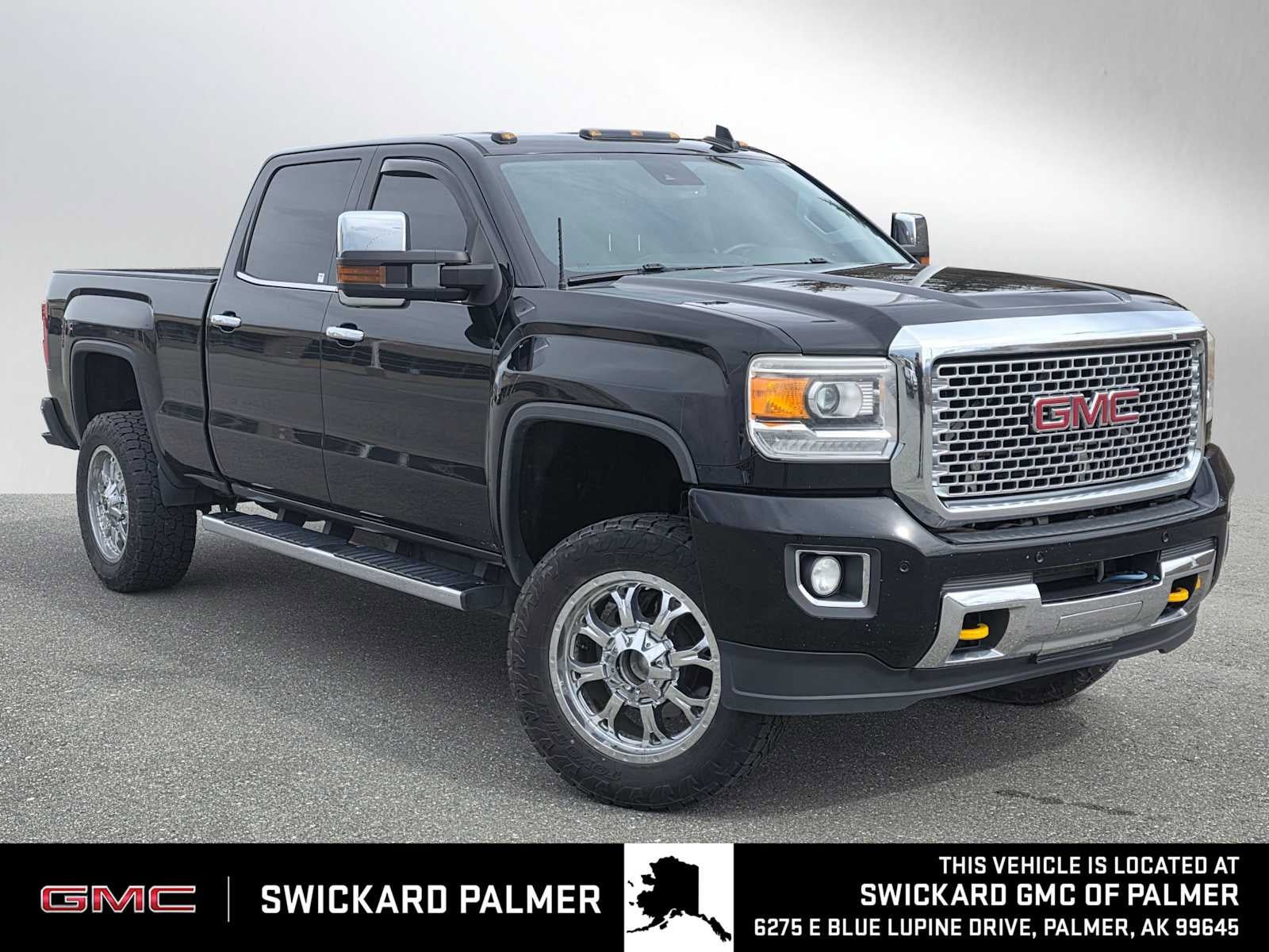Used 2015 GMC Sierra 2500 Denali w/ Duramax Plus Package AWD/4WD image 1