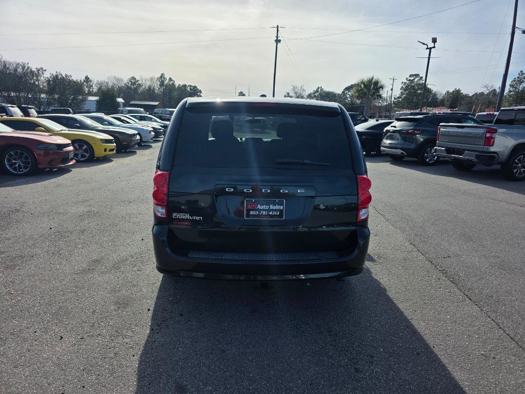 Used 2015 Dodge Grand Caravan SE image 3