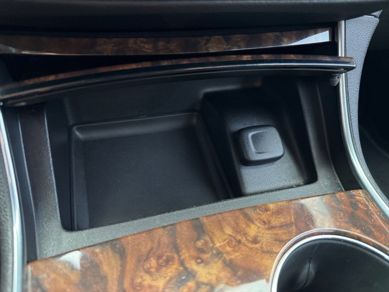 Used 2015 Chevrolet Impala LT w/ Convenience Package image 21