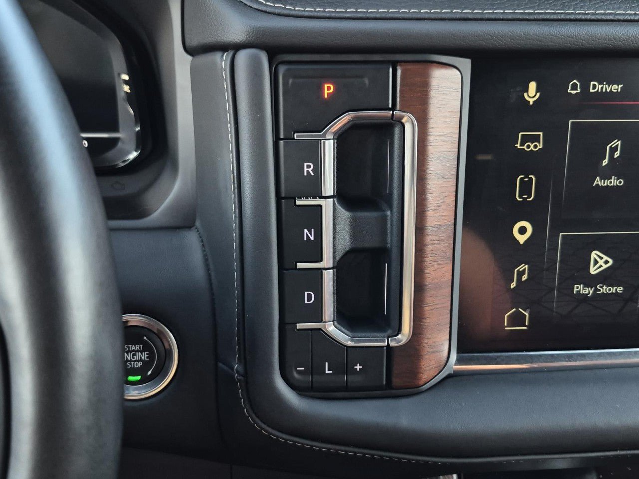 Used 2023 GMC Yukon Denali Ultimate w/ LPO, Floor Liner Package AWD/4WD image 32