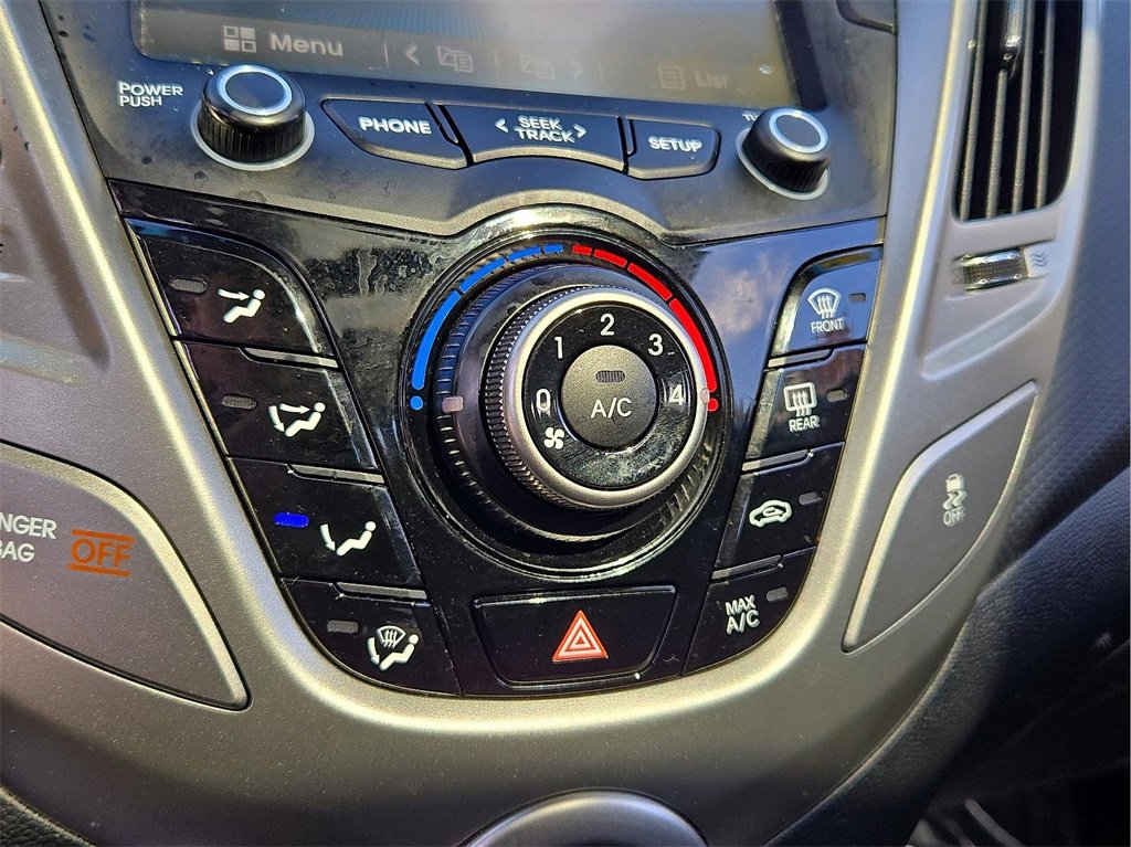 Used 2016 Hyundai Veloster Base w/ Option Group 02 image 17